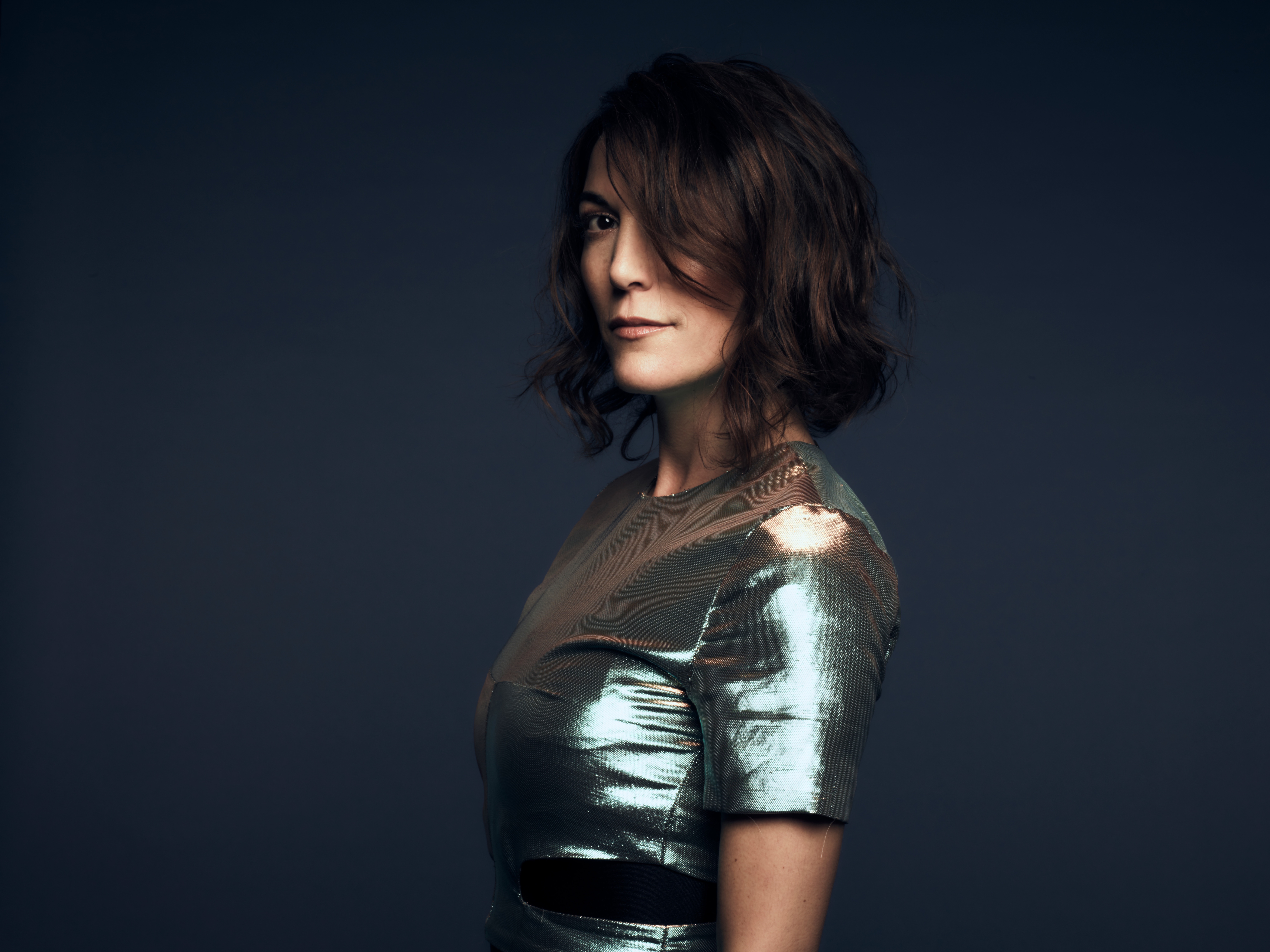 PRESS SHOT 