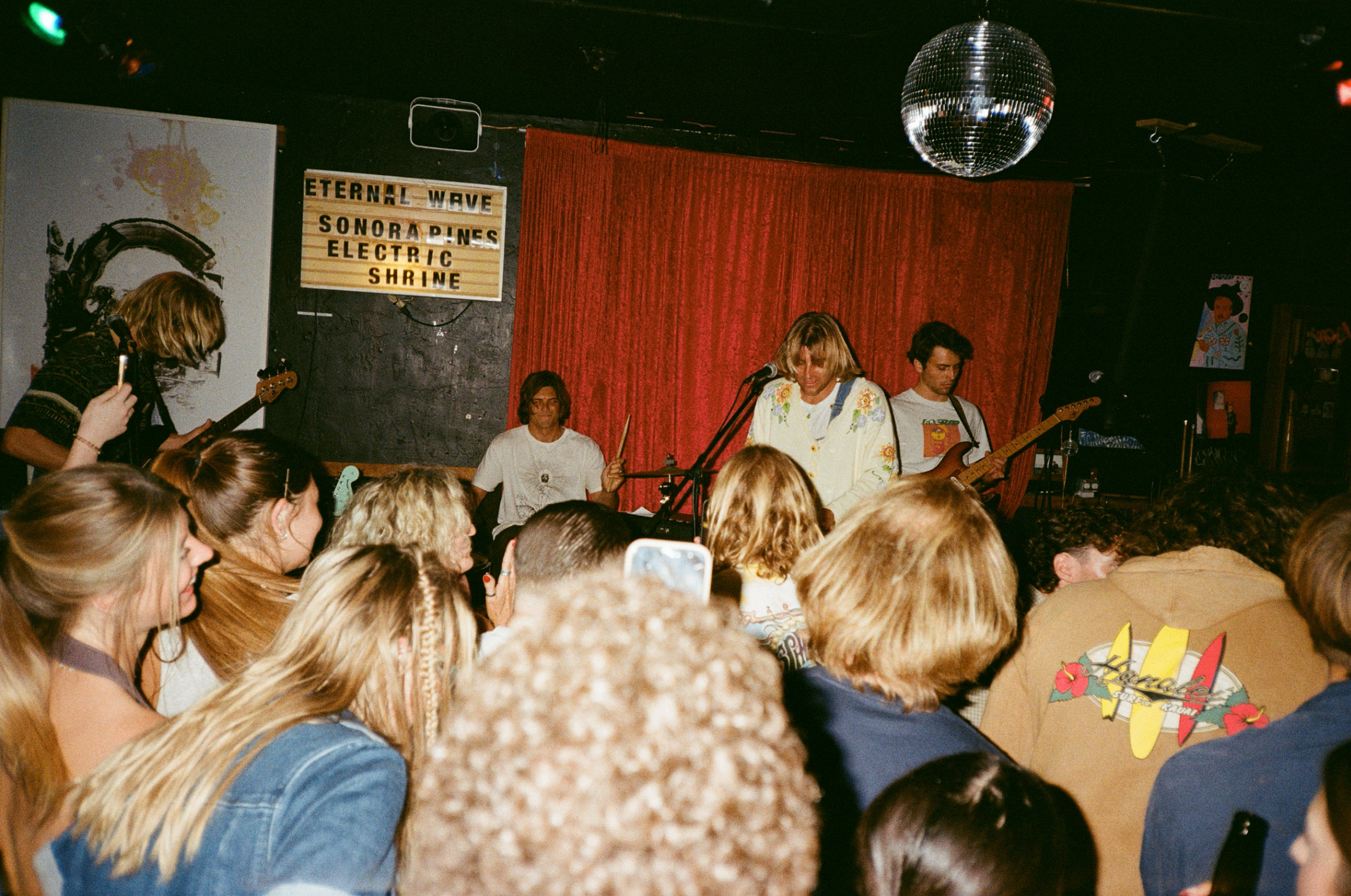 Eternal Wave Band Knuckleheads