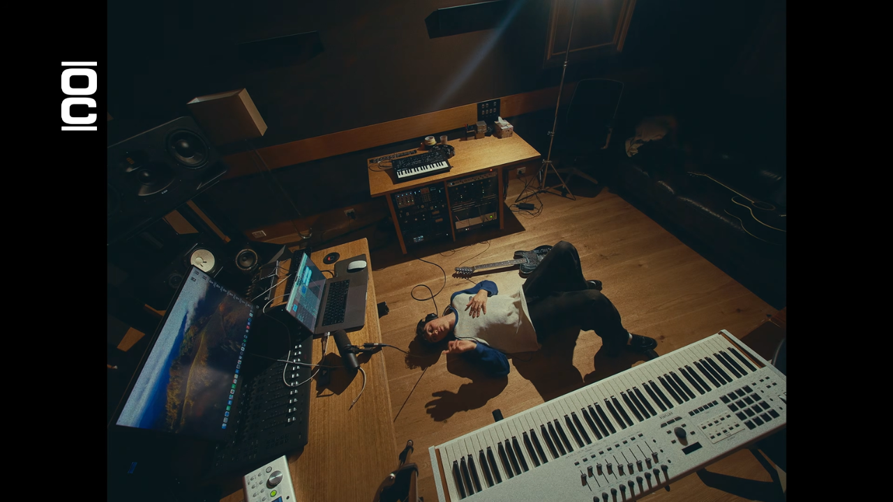 Oliver Cronin - Closure (Official Visualiser)
